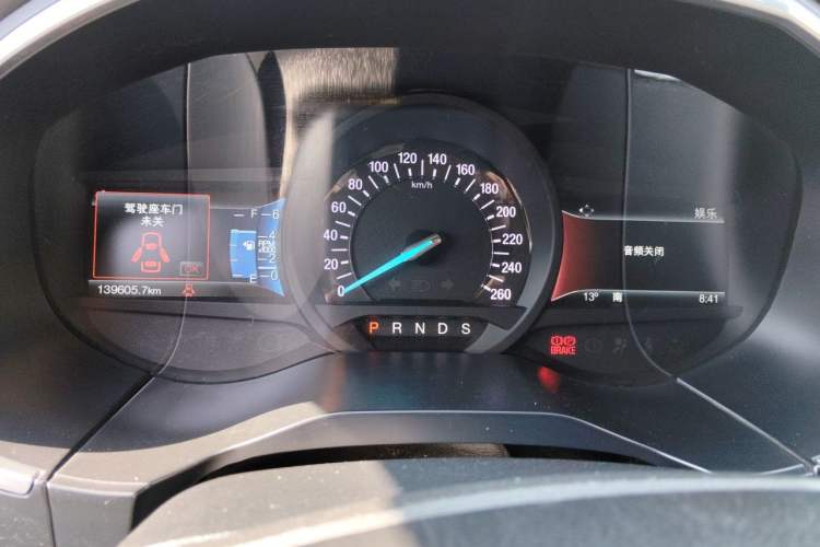 Used Ford Edge 2018 EcoBoost 245 Two-Wheel-Drive Titanium 7-Seater China V Standard Instrument Cluster