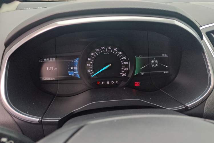 Used Ford Edge 2018 EcoBoost 245 Four-Wheel Drive Titanium 7-Seater Instrument Cluster