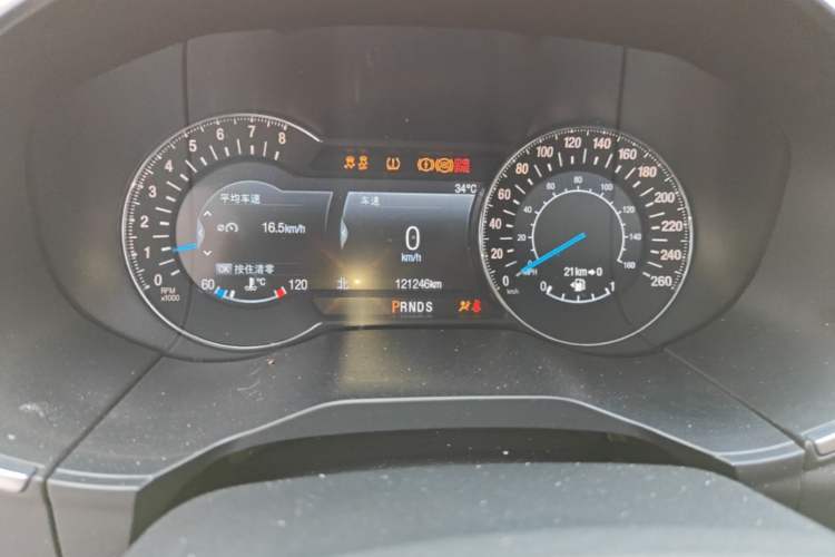 Used Ford Edge 2018 EcoBoost 245 Four-Wheel Drive Titanium 7-Seater Instrument Cluster