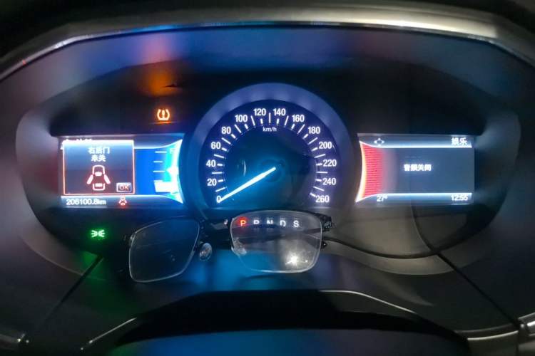 Used Ford Edge 2018 EcoBoost 245 Two-Wheel-Drive Titanium 7-Seater China VI Standard Instrument Cluster