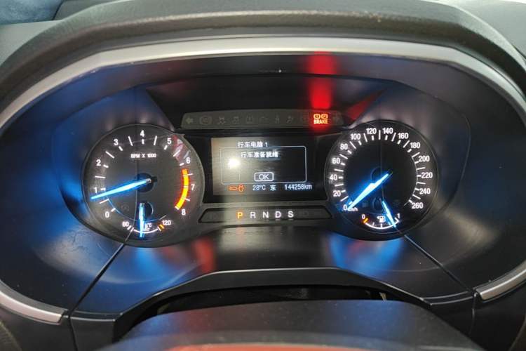 Used Ford Edge 2018 EcoBoost 245 Two-Wheel-Drive Platinum Edition 5 Seats Instrument Cluster