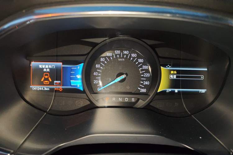 Used Ford Edge 2018 EcoBoost 245 Two-Wheel-Drive Titanium 7-Seater China VI Standard Instrument Cluster
