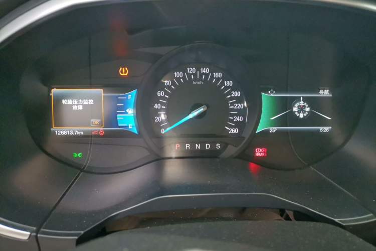 Used Ford Edge 2018 EcoBoost 245 Four-Wheel Drive Titanium 7-Seater Instrument Cluster