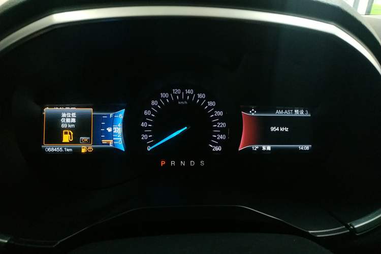 Used Ford Edge 2018 EcoBoost 245 Two-Wheel-Drive Titanium 7-Seater China V Standard Instrument Cluster