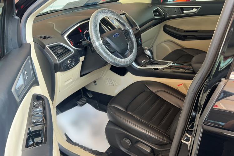 Used Ford Edge 2018 EcoBoost 245 Two-Wheel-Drive Titanium 5-Seater China V Standard Interior 1