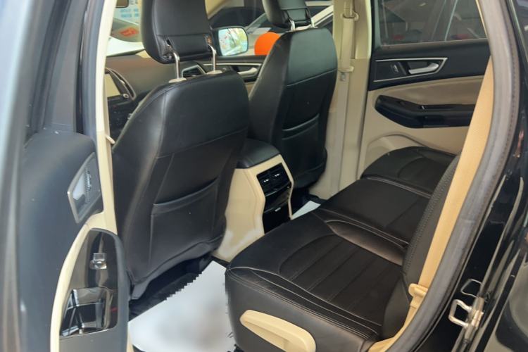 Used Ford Edge 2018 EcoBoost 245 Two-Wheel-Drive Titanium 5-Seater China V Standard Interior 2