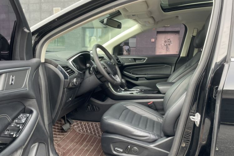 Used Ford Edge 2018 EcoBoost 245 Two-Wheel-Drive Titanium 7-Seater China V Standard Interior 2