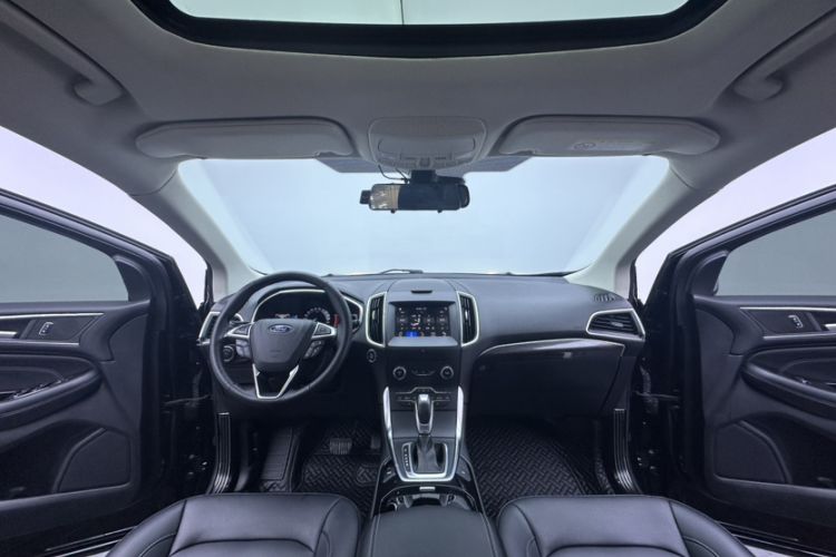 Used Ford Edge 2018 EcoBoost 245 Two-Wheel-Drive Titanium 7-Seater China VI Standard Interior 2