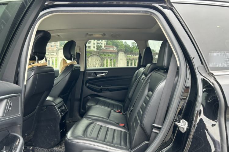 Used Ford Edge 2018 EcoBoost 245 Two-Wheel-Drive Titanium 7-Seater China V Standard Interior 2