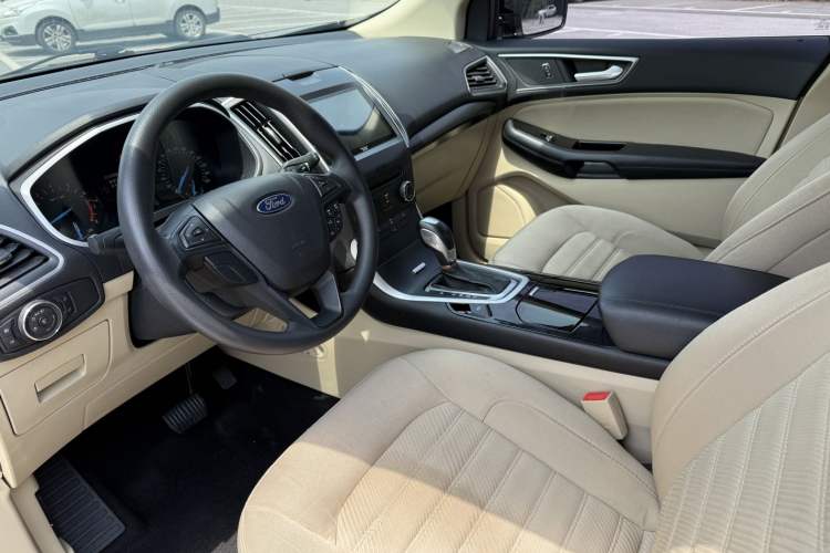 Used Ford Edge 2018 EcoBoost 245 Two-Wheel-Drive Titanium 5-Seater China V Standard Interior 2