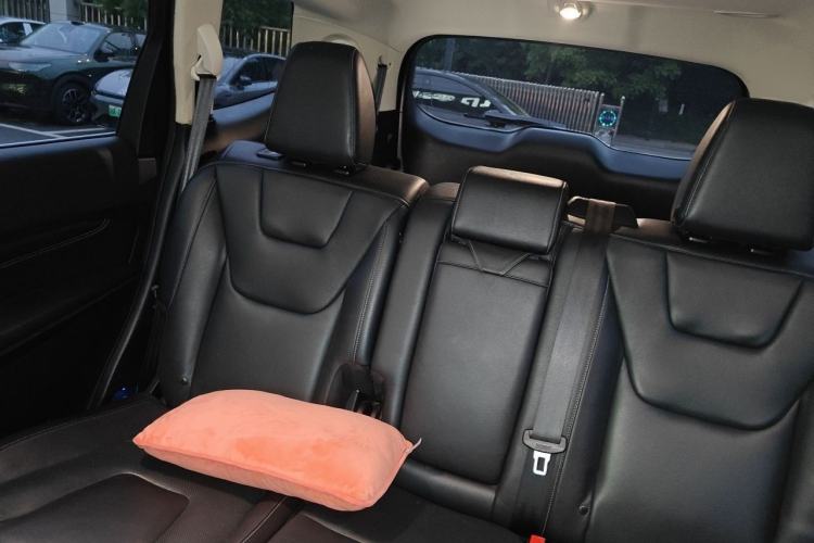 Used Ford Edge 2018 EcoBoost 245 4x4 Titanium Plus 7-Seater China V Standard Interior 4
