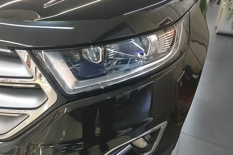 Used Ford Edge 2018 EcoBoost 245 Two-Wheel-Drive Titanium 7-Seater China VI Standard Left Front Headlight