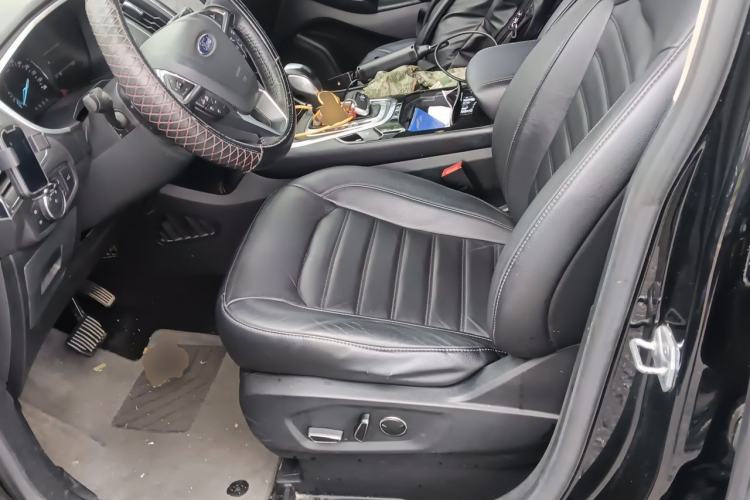 Used Ford Edge 2018 EcoBoost 245 Two-Wheel-Drive Titanium 7-Seater China V Standard Left Front Seat