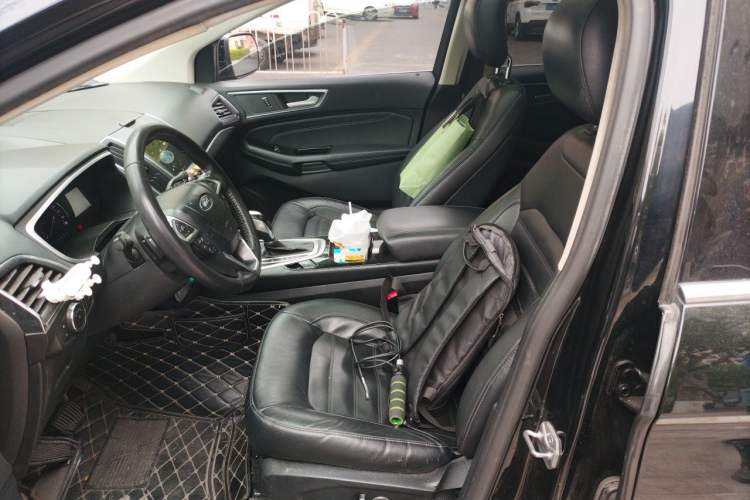 Used Ford Edge 2018 EcoBoost 245 Four-Wheel Drive Titanium 7-Seater Left Front Seat