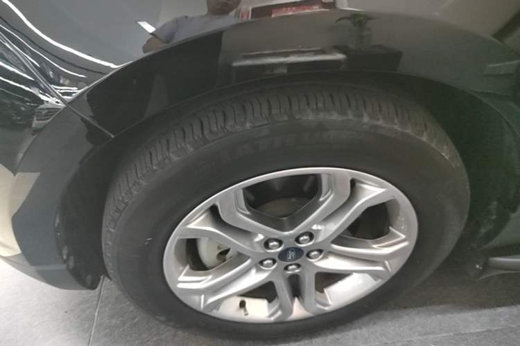 Used Ford Edge 2018 EcoBoost 245 Two-Wheel-Drive Titanium 7-Seater China VI Standard Left Front Wheel Hub