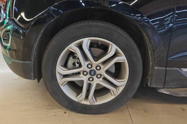 Used Ford Edge 2018 EcoBoost 245 Two-Wheel-Drive Titanium 7-Seater China VI Standard Left Front Wheel Hub