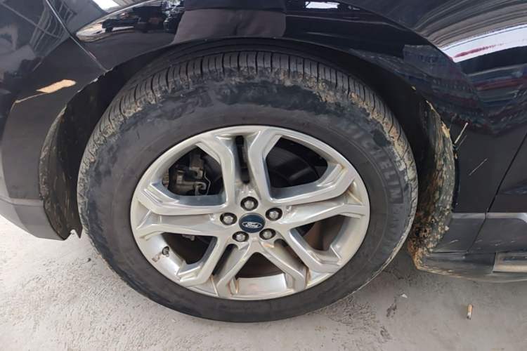 Used Ford Edge 2018 EcoBoost 245 Two-Wheel-Drive Titanium 7-Seater China V Standard Left Front Wheel Hub