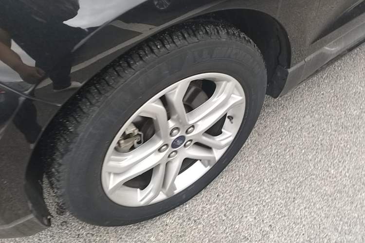 Used Ford Edge 2018 EcoBoost 245 Two-Wheel-Drive Titanium 7-Seater China V Standard Left Front Wheel Hub
