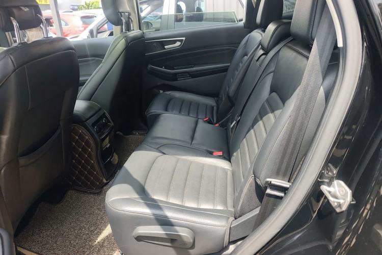 Used Ford Edge 2018 EcoBoost 245 Two-Wheel-Drive Titanium 7-Seater China V Standard Left Rear Seat