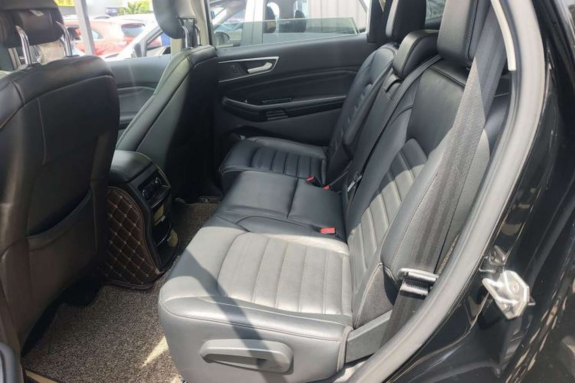 Used Ford Edge 2018 EcoBoost 245 Two-Wheel-Drive Titanium 7-Seater China V Standard Left Rear Seat