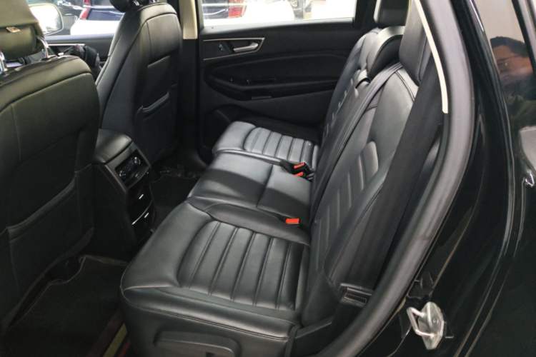 Used Ford Edge 2018 EcoBoost 245 Two-Wheel-Drive Platinum Edition 7-Seater China V Emission Standard Left Rear Seat