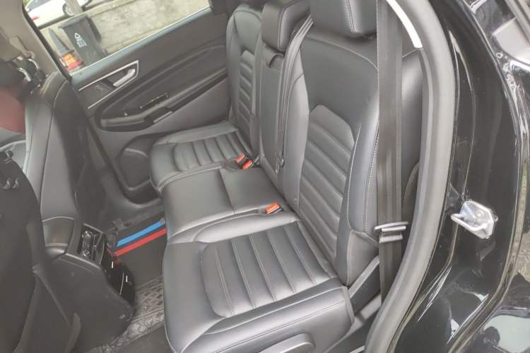 Used Ford Edge 2018 EcoBoost 245 Two-Wheel-Drive Titanium 7-Seater China V Standard Left Rear Seat