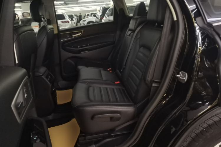 Used Ford Edge 2018 Facelifted EcoBoost 245 Two-Wheel-Drive Platinum Edition 5 Seats China V Emission Standard Left Rear Seat