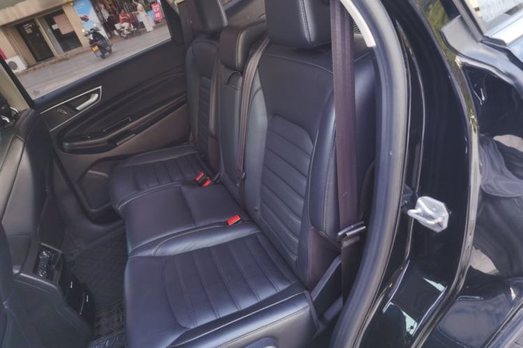 Used Ford Edge 2018 EcoBoost 245 Four-Wheel Drive Titanium 7-Seater Left Rear Seat