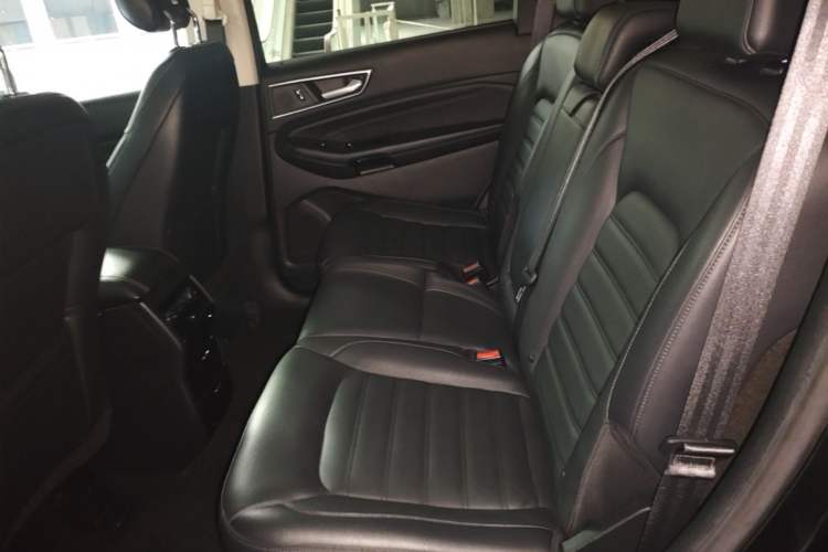 Used Ford Edge 2018 EcoBoost 245 Four-Wheel Drive Titanium 7-Seater Left Rear Seat