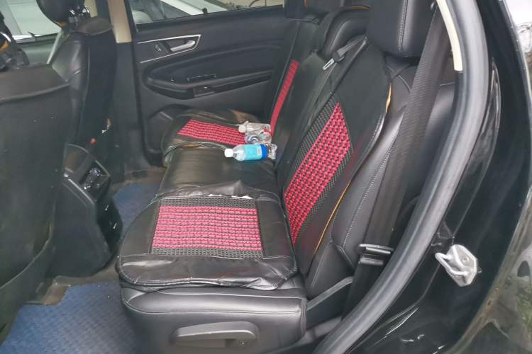 Used Ford Edge 2018 EcoBoost 245 Four-Wheel Drive Titanium 7-Seater Left Rear Seat
