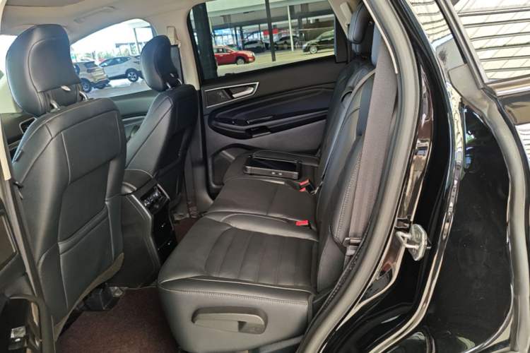 Used Ford Edge 2018 EcoBoost 245 Two-Wheel-Drive Titanium 7-Seater China V Standard Left Rear Seat