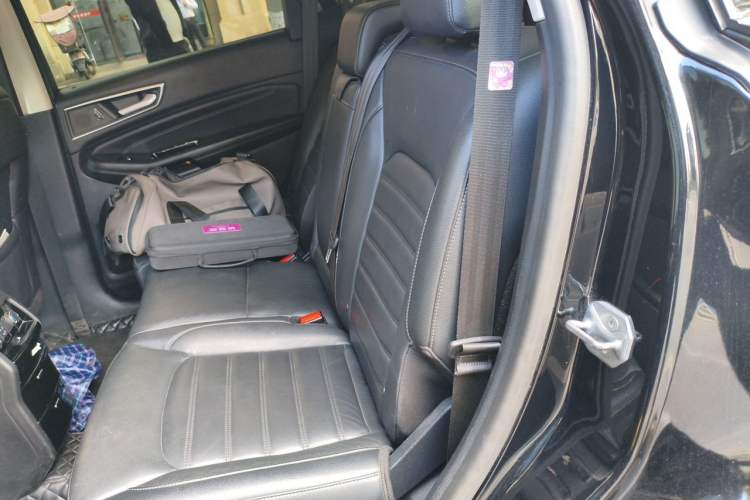 Used Ford Edge 2018 EcoBoost 245 Two-Wheel-Drive Titanium 7-Seater China V Standard Left Rear Seat