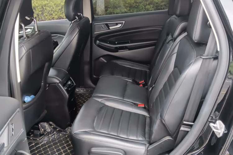 Used Ford Edge 2018 EcoBoost 245 Two-Wheel-Drive Titanium 7-Seater China V Standard Left Rear Seat