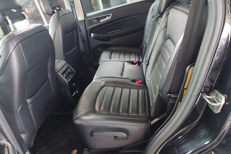 Used Ford Edge 2018 EcoBoost 245 Two-Wheel-Drive Titanium 7-Seater China V Standard Left Rear Seat