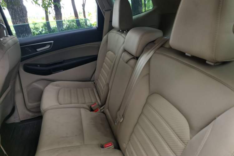 Used Ford Edge 2018 EcoBoost 245 Two-Wheel-Drive Titanium 5-Seater China V Standard Left Rear Seat