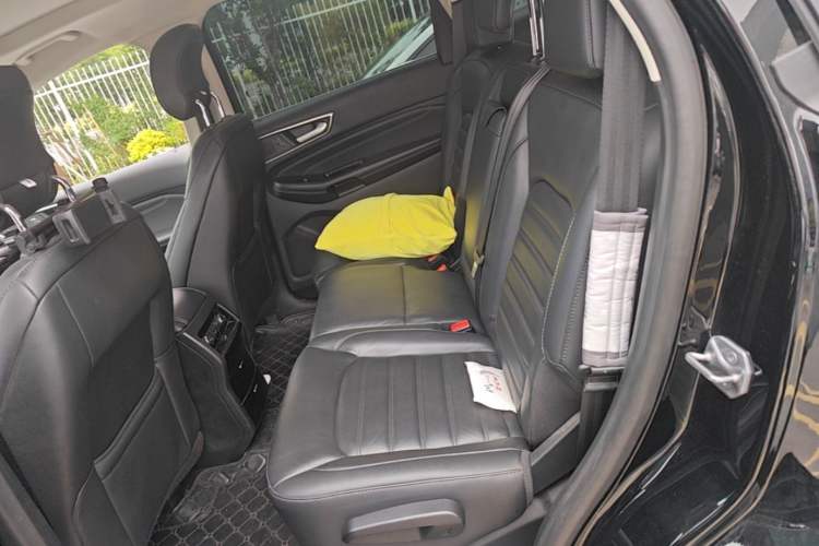 Used Ford Edge 2018 EcoBoost 245 Two-Wheel-Drive Titanium 7-Seater China V Standard Left Rear Seat