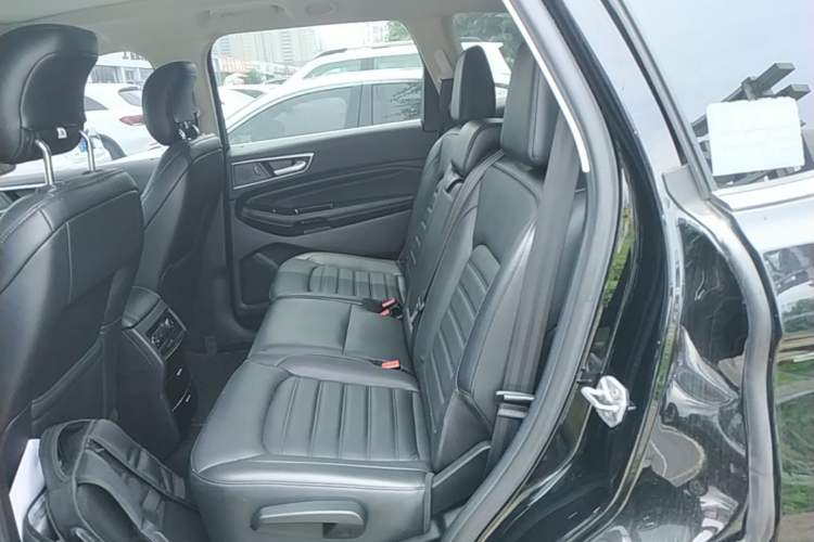 Used Ford Edge 2018 EcoBoost 245 Two-Wheel-Drive Titanium 7-Seater China V Standard Left Rear Seat