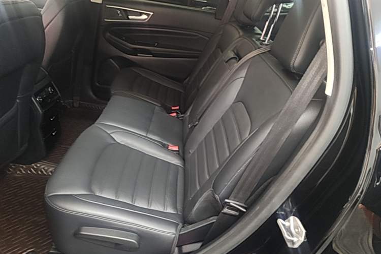 Used Ford Edge 2018 EcoBoost 245 Two-Wheel-Drive Titanium 7-Seater China V Standard Left Rear Seat