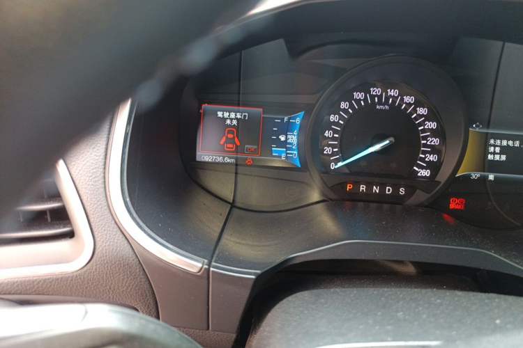 Used Ford Edge 2018 EcoBoost 245 Two-Wheel-Drive Titanium 7-Seater China V Standard Odometer Close Up