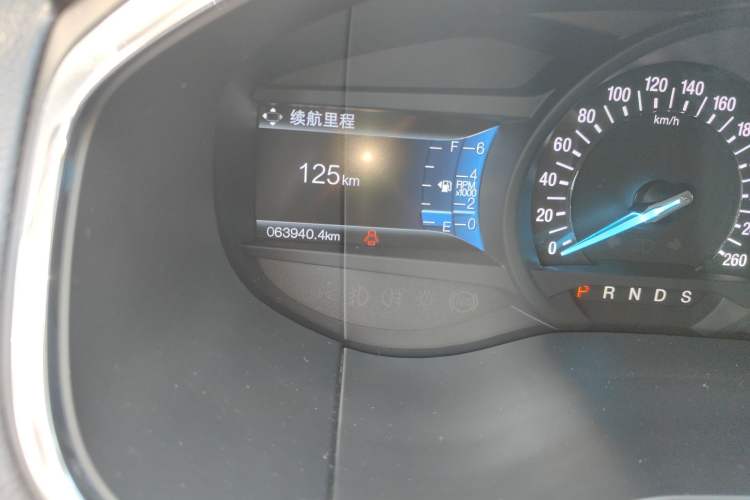 Used Ford Edge 2018 EcoBoost 245 Two-Wheel-Drive Titanium 7-Seater China VI Standard Odometer Close Up