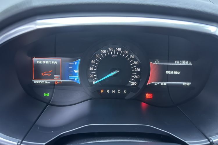 Used Ford Edge 2018 EcoBoost 245 Two-Wheel-Drive Titanium 7-Seater China VI Standard Odometer Close Up