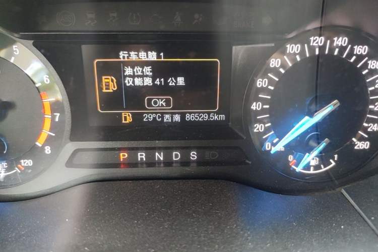 Used Ford Edge 2018 EcoBoost 245 Two-Wheel-Drive Titanium 5-Seater China V Standard Odometer Close Up