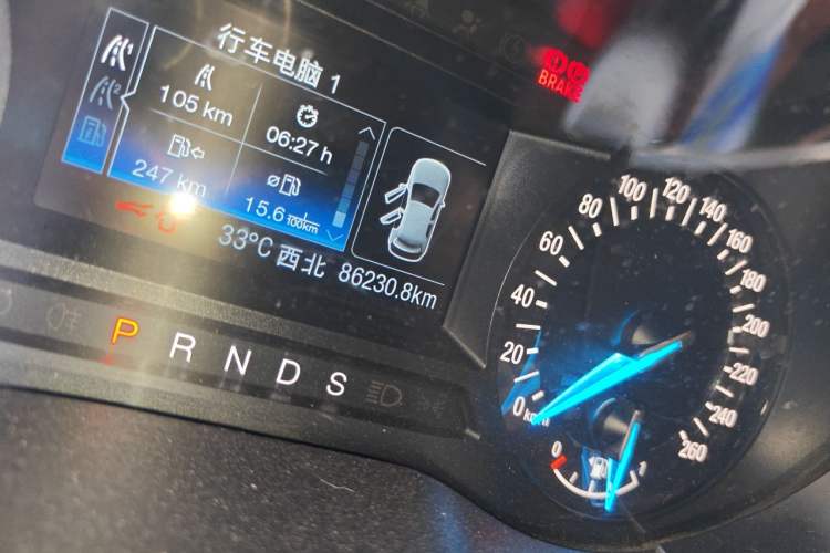 Used Ford Edge 2018 EcoBoost 245 Two-Wheel-Drive Titanium 5-Seater China VI Standard Odometer Close Up