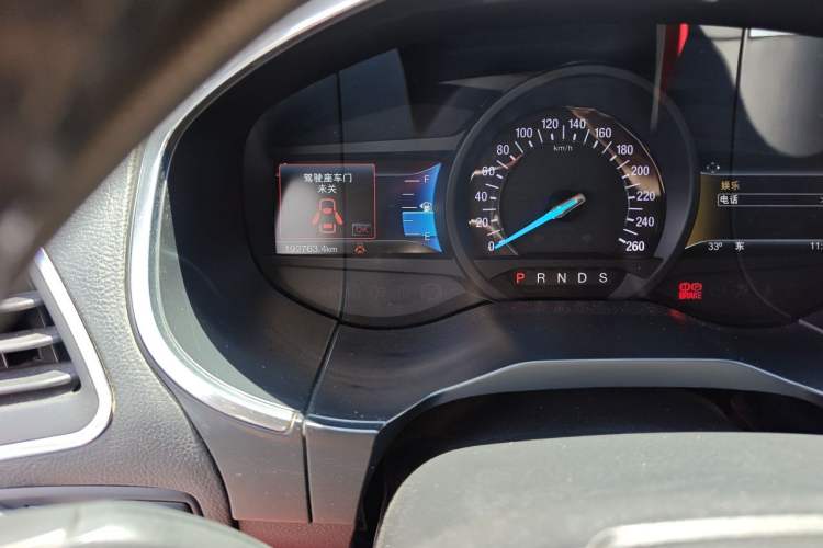 Used Ford Edge 2018 EcoBoost 245 Two-Wheel-Drive Titanium 7-Seater China V Standard Odometer Close Up