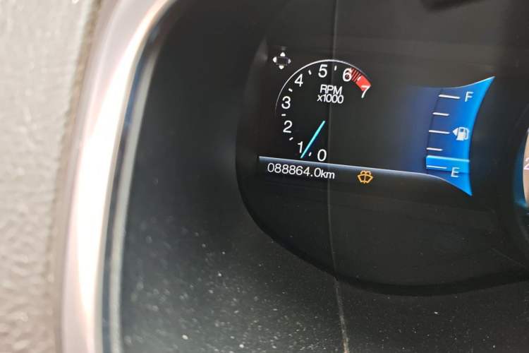 Used Ford Edge 2018 EcoBoost 245 Two-Wheel-Drive Titanium 7-Seater China VI Standard Odometer Close Up