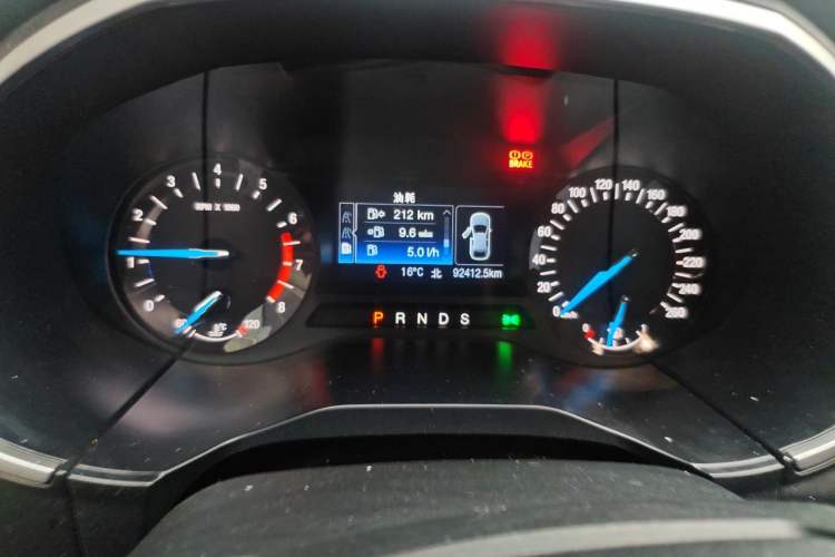 Used Ford Edge 2018 EcoBoost 245 Two-Wheel-Drive Platinum Edition 7-Seater China V Emission Standard Odometer Close Up