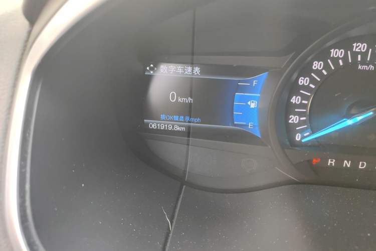 Used Ford Edge 2018 EcoBoost 245 Two-Wheel-Drive Titanium 7-Seater China V Standard Odometer Close Up