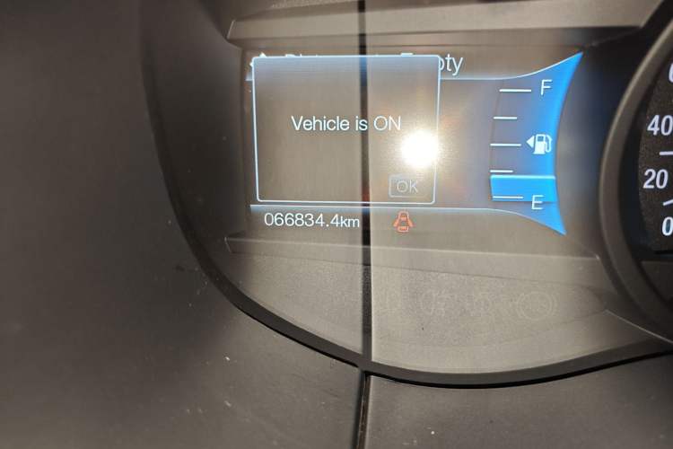 Used Ford Edge 2018 EcoBoost 245 Two-Wheel-Drive Titanium 7-Seater China V Standard Odometer Close Up