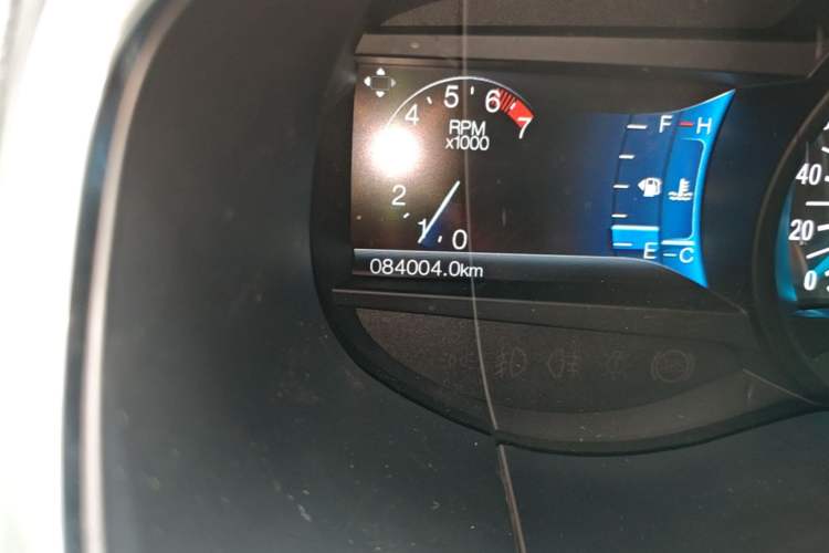 Used Ford Edge 2018 EcoBoost 245 Two-Wheel-Drive Titanium 7-Seater China V Standard Odometer Close Up
