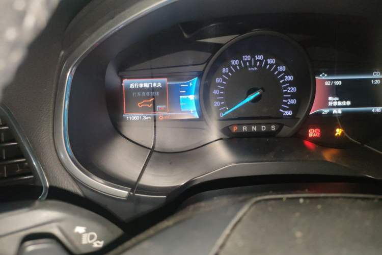 Used Ford Edge 2018 EcoBoost 245 Two-Wheel-Drive Titanium 7-Seater China V Standard Odometer Close Up